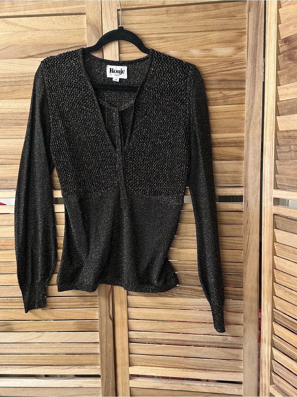 Rouje Theo V Neck  top with Silver Sparkle size 34/XS